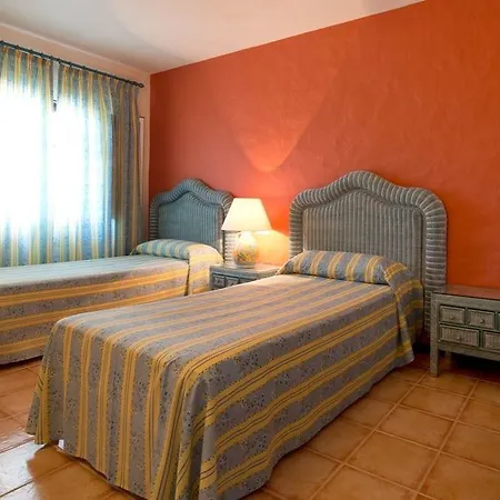 Bluebay Banus 4*